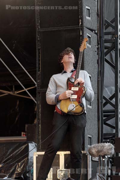 THURSTON MOORE - 2015-08-14 - SAINT MALO - Fort de St Pere - 